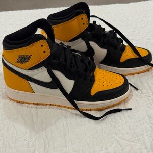 Nike Air Jordan 1 High Top Black Yellow White